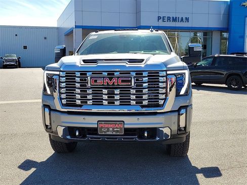 New 2026 GMC Sierra 3500 Denali w/ Denali Reserve Package image 3