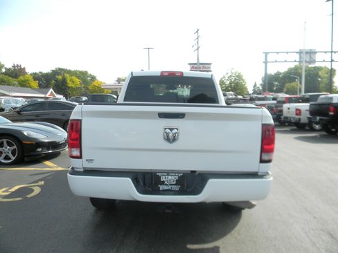 Used 2018 RAM 1500 Express image 12