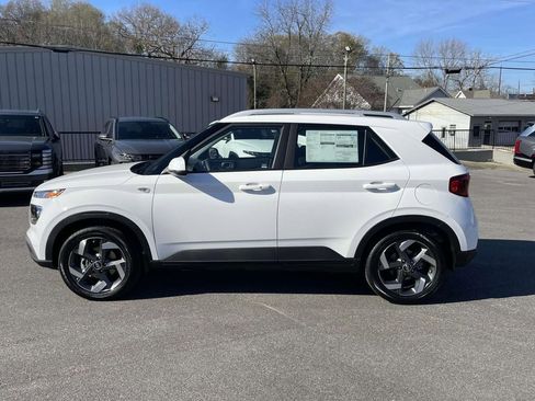 New 2026 Hyundai Venue SEL image 2