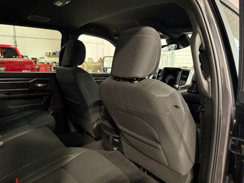 Used 2025 RAM 2500 Big Horn AWD/4WD image 15