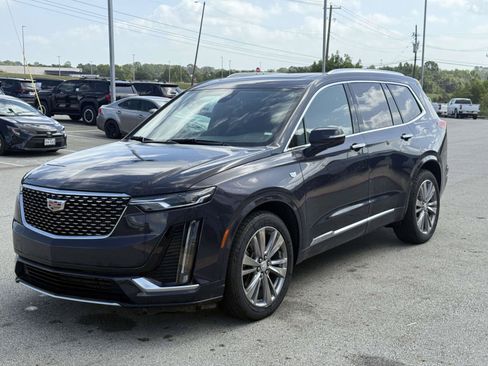 Used 2024 Cadillac XT6 Premium Luxury FWD image 4