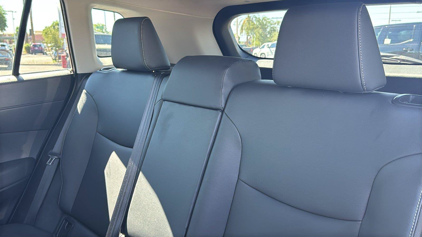 Used 2025 Toyota Corolla Cross XLE w/ Convenience Package FWD image 30