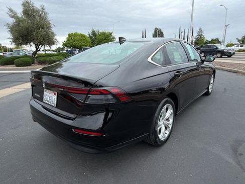Used 2023 Honda Accord LX image 4