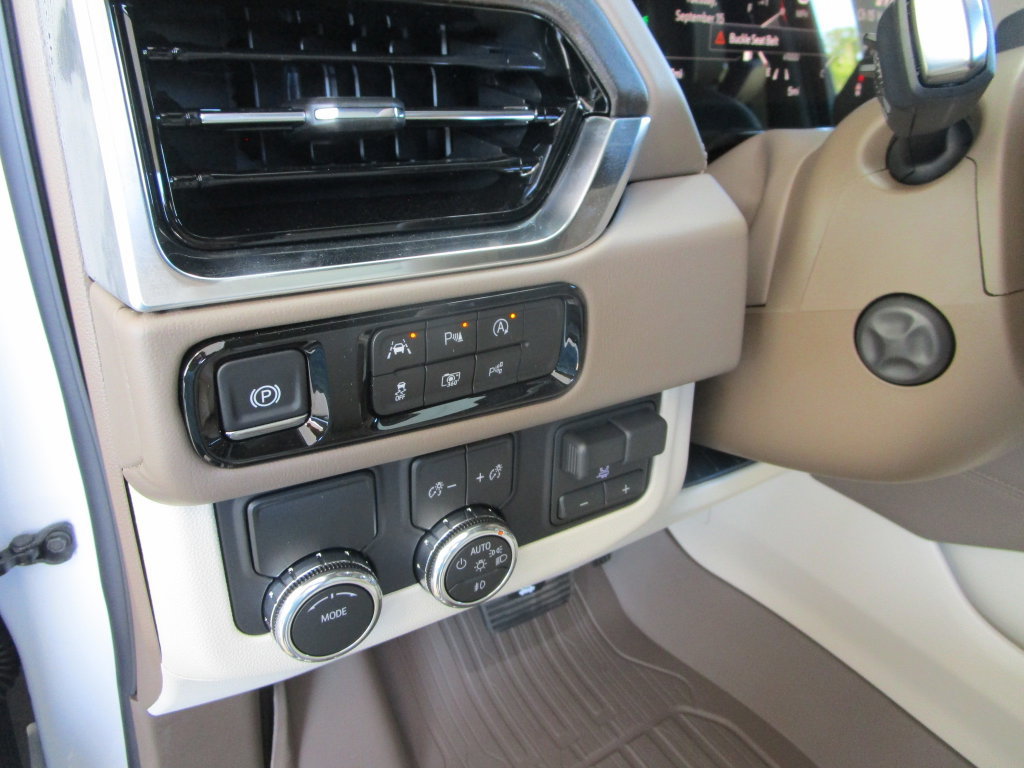 New 2026 GMC Yukon Denali w/ Advanced Technology Package RWD image 30