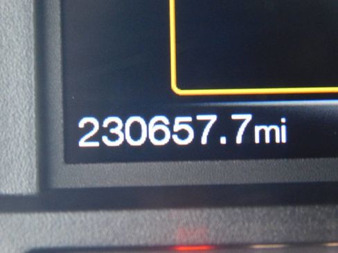 Used 2016 Ford F150 XLT w/ Equipment Group 302A Luxury image 9