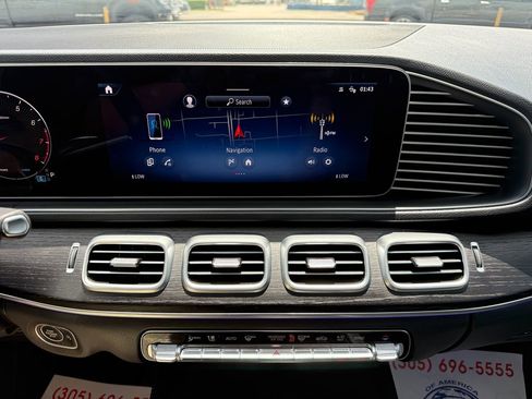 Used 2025 Mercedes-Benz GLE 450 4MATIC image 18