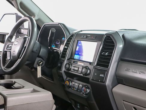 Used 2022 Ford F250 XLT image 27