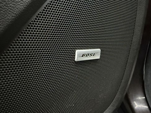 Used 2020 Chevrolet Traverse LT image 11