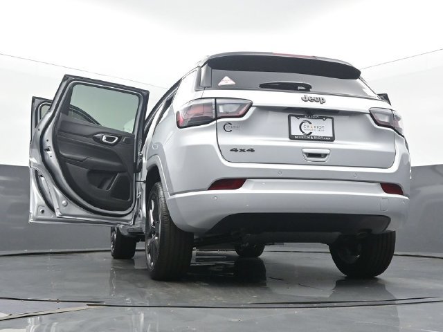 New 2025 Jeep Compass Limited w/ Driver Assist Group I AWD/4WD image 60