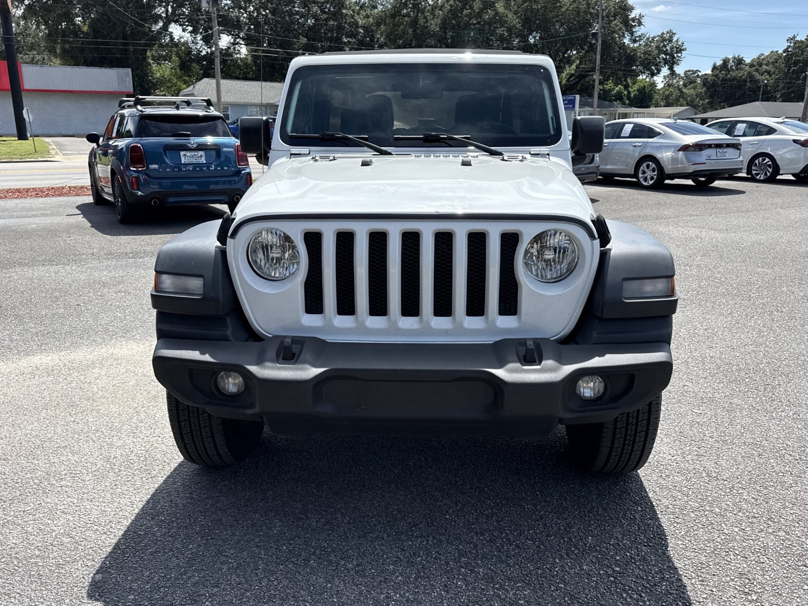 Used 2018 Jeep Wrangler Unlimited Sport S AWD/4WD image 9