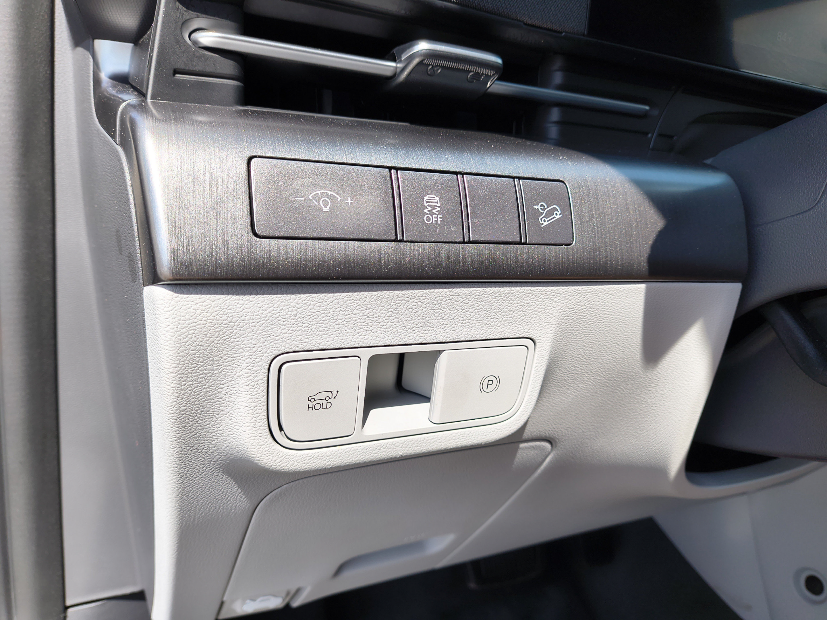 Certified 2026 Hyundai Kona Limited FWD image 30