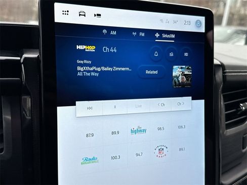 Used 2023 Ford F150 Lightning Platinum image 12