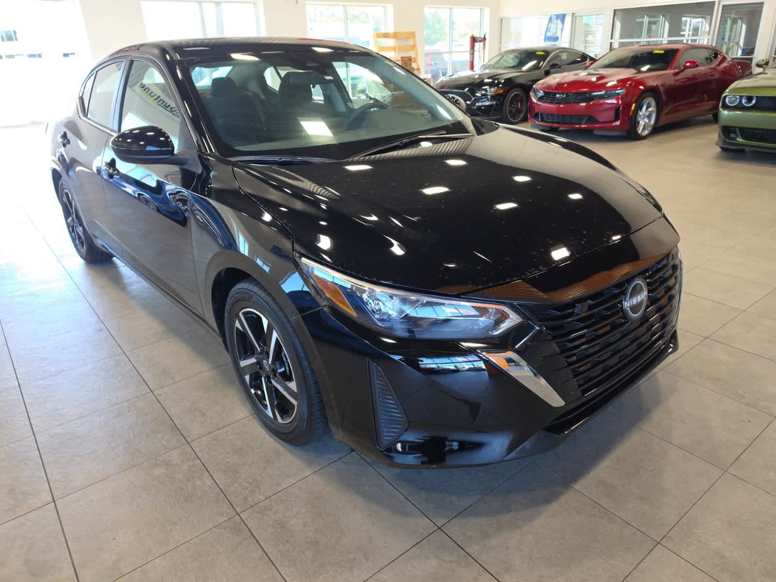 Used 2025 Nissan Sentra SV FWD image 3