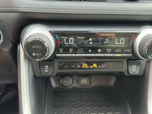 Used 2023 Toyota RAV4 XLE image 27