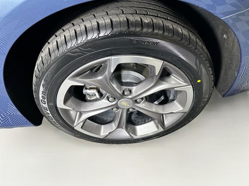 Used 2024 Chevrolet Malibu LT FWD image 11
