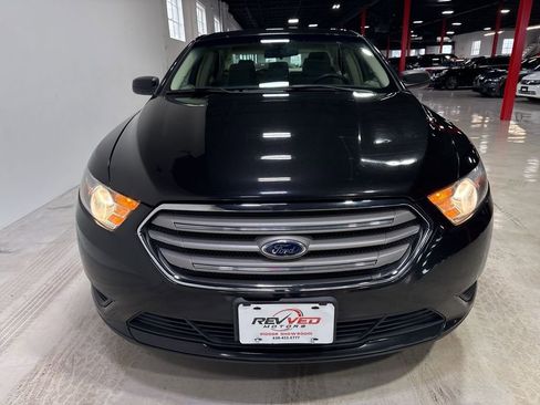 Used 2014 Ford Taurus SE image 9
