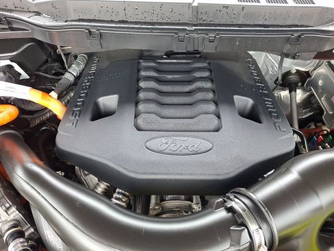 Used 2023 Ford F150 Lariat w/ Equipment Group 502A High AWD/4WD image 28