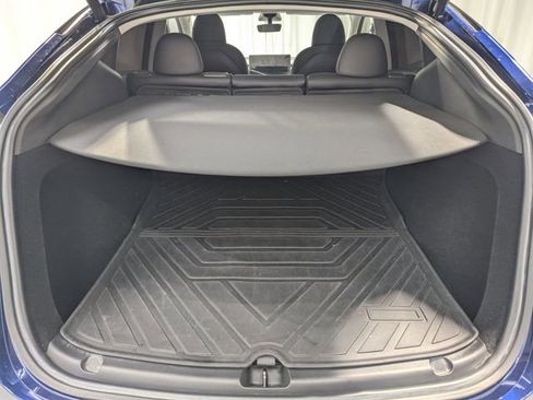 Used 2023 Tesla Model Y Long Range image 25