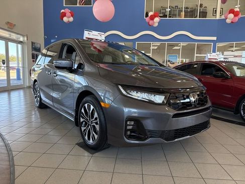 New 2026 Honda Odyssey Elite image 3