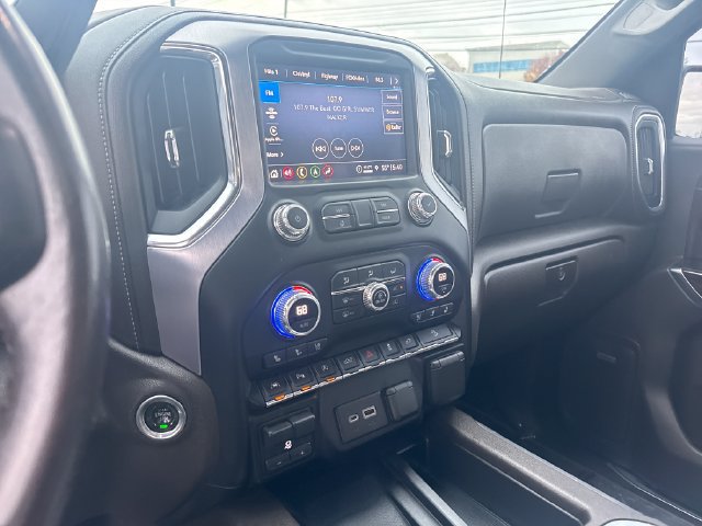 Used 2021 GMC Sierra 1500 SLT w/ SLT Premium Plus Package AWD/4WD image 18