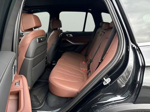 Certified 2025 BMW X5 xDrive40i w/ Climate Comfort Package image 22