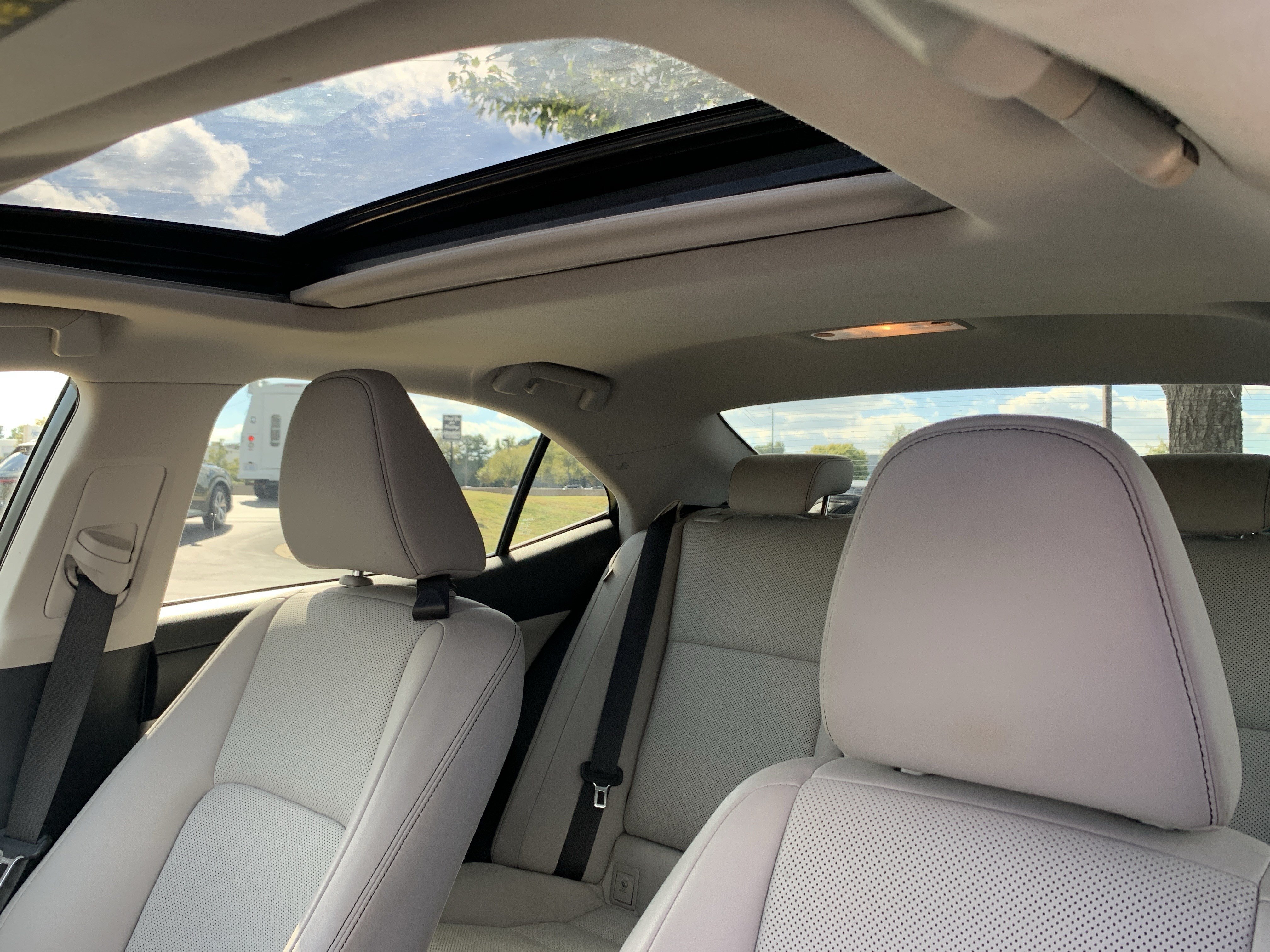 Used 2015 Lexus IS 250 RWD image 28