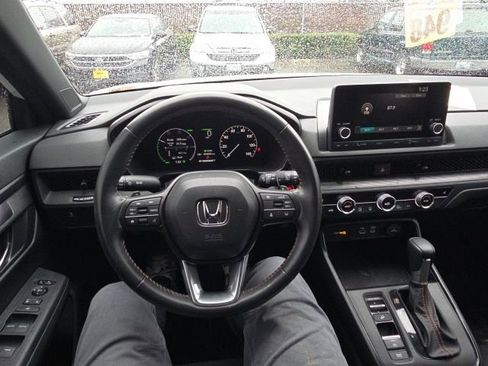 Used 2025 Honda CR-V Sport image 18