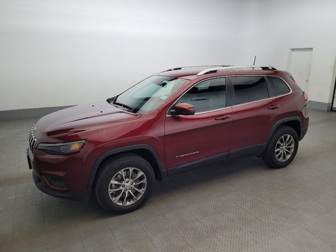 Used 2021 Jeep Cherokee Latitude Plus image 2
