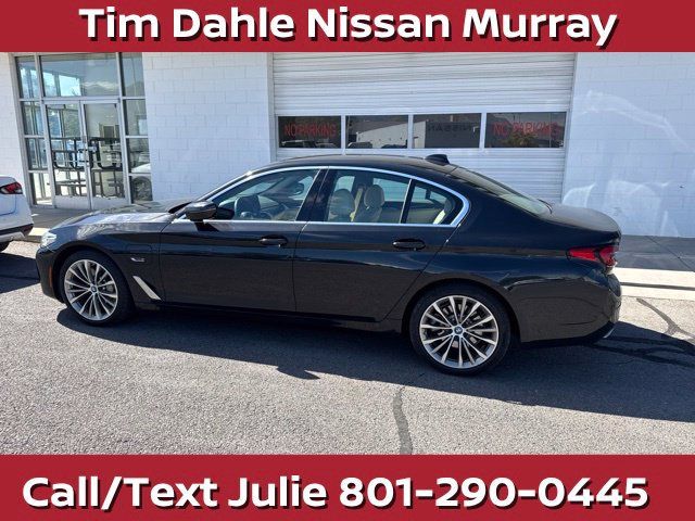 Used 2023 BMW 530e xDrive w/ Convenience Package AWD/4WD image 13