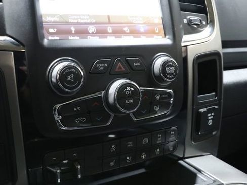 Used 2018 RAM 2500 Laramie w/ Sport Appearance Group AWD/4WD image 29