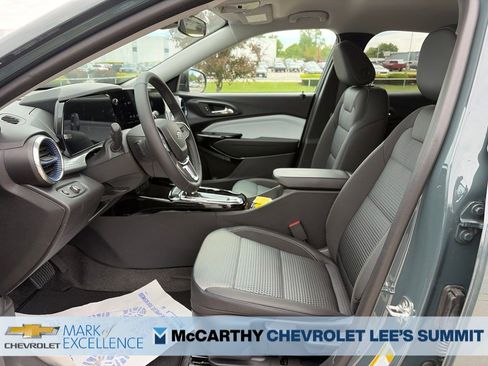 New 2026 Chevrolet Trax LT w/ Driver Confidence Package FWD image 44