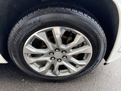 Used 2018 Chevrolet Traverse Premier image 12