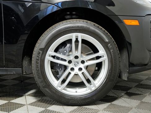 Certified 2023 Porsche Macan Turbo AWD/4WD image 16