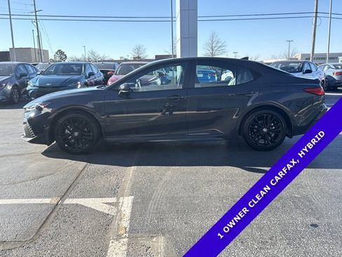 Used 2026 Toyota Camry SE image 10