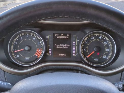 Used 2015 Jeep Cherokee Latitude w/ Comfort/Convenience Group image 26