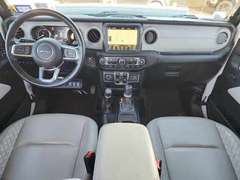 Used 2021 Jeep Wrangler Unlimited Sahara image 14