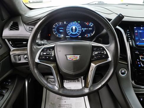 Used 2020 Cadillac Escalade Platinum AWD/4WD image 25