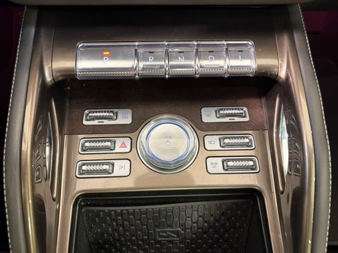 Used 2024 Lincoln Nautilus Black Label AWD/4WD image 17