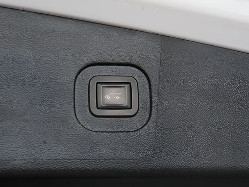 Used 2017 GMC Terrain Denali FWD image 30
