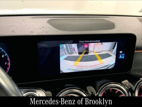Certified 2021 Mercedes-Benz GLB 250 4MATIC image 29