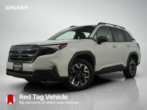 Used 2025 Subaru Forester Premium AWD/4WD image 1
