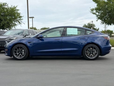 Used 2021 Tesla Model 3 Standard Range Plus RWD image 9