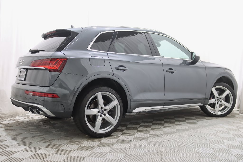 Used 2024 Audi SQ5 Premium w/ 21" Wheel Package AWD/4WD image 9