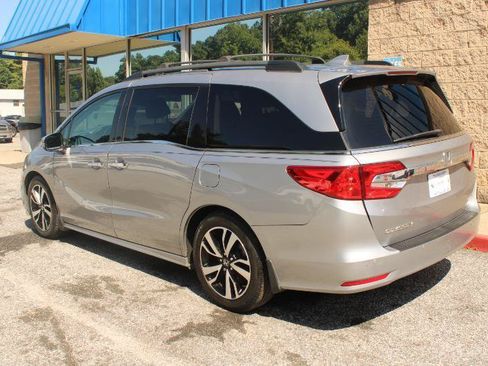 Used 2018 Honda Odyssey Elite image 4