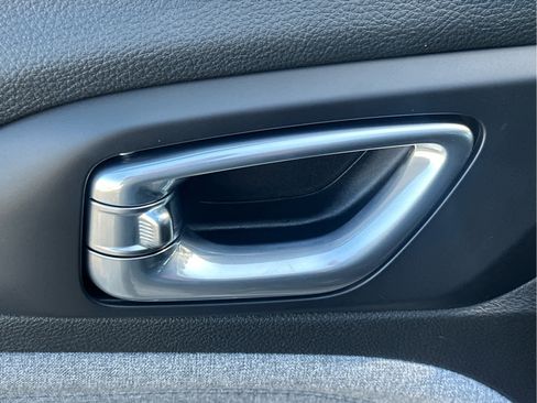 New 2025 Jeep Compass Latitude w/ Convenience Group image 27