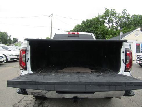Used 2017 GMC Sierra 1500 SLT AWD/4WD image 13
