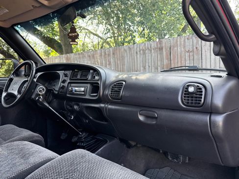 Used 2000 Dodge Ram 3500 Truck 2WD Quad Cab image 29