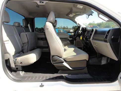 Used 2019 Ford F250 XL w/ XL Value Package image 9