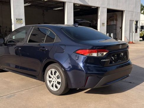 Used 2021 Toyota Corolla LE FWD image 9