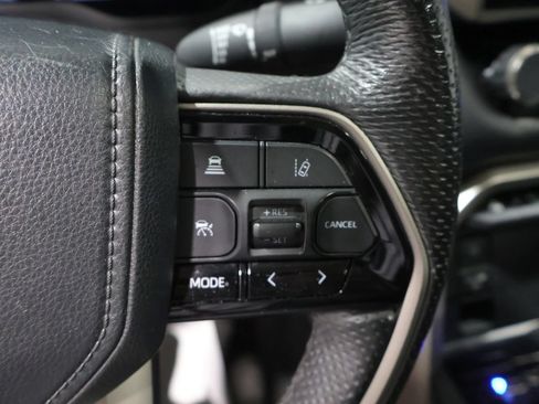 Used 2024 Toyota Tundra Limited AWD/4WD image 37